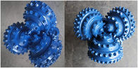 Niebieski kolor Stalowy przycisk 12-1 / 4 &amp;#39;&amp;#39; IADC537 TCI Roller Tricone Rockowy Wiertło Tungsten Carbide Hard Rock