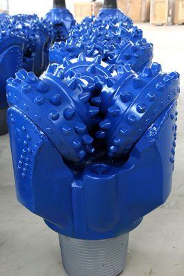 Niska wytrzymałość na ściskanie 6 3/4 "IADC635 Tricone Wiertła TCI Roller Rock Bits