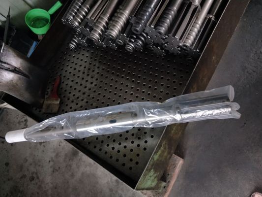 Narzędzia górnicze Części do wiercenia skał Kucie Adapter Hd712rp Cop1840 T45