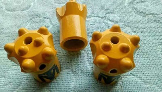 Mały otwór do wiercenia Przycisk wiertła 11 stopni o średnicy 38 mm z krótką spódnicą