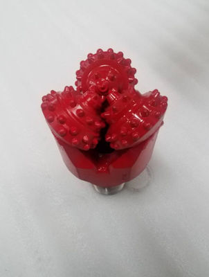 IADC637 Wiertło trójwierszowe do studni wodnych Blasthole Blasthole Dostosowana certyfikacja API koloru